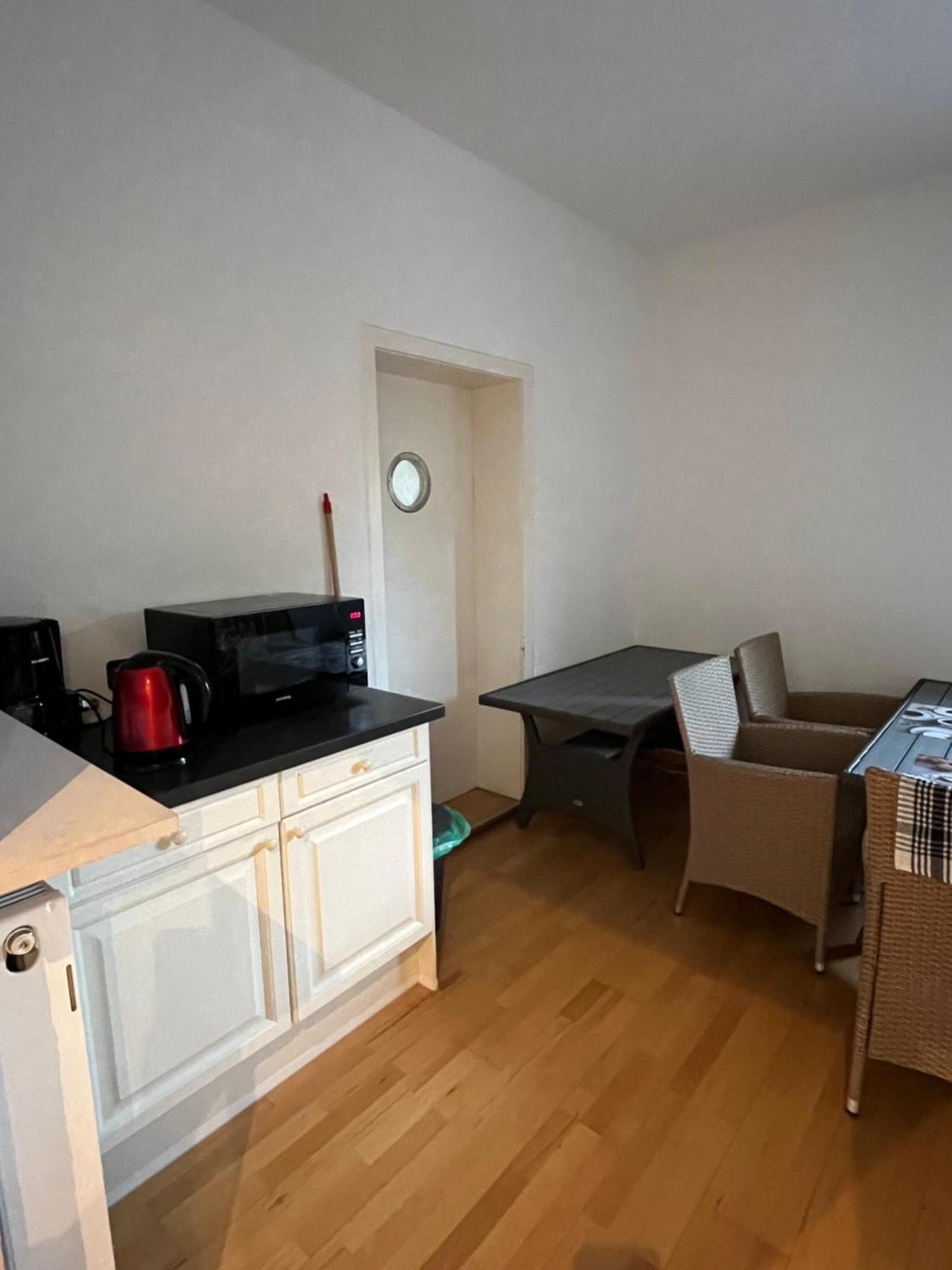 Doppelzimmer-Bad-Kuehlschrank-Tv-19 Meine 外观 照片