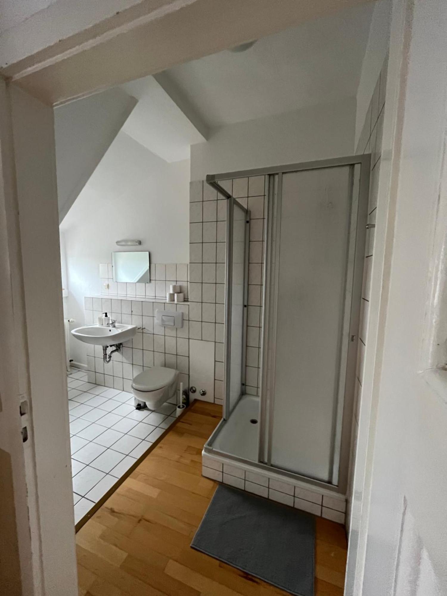 Doppelzimmer-Bad-Kuehlschrank-Tv-19 Meine 外观 照片