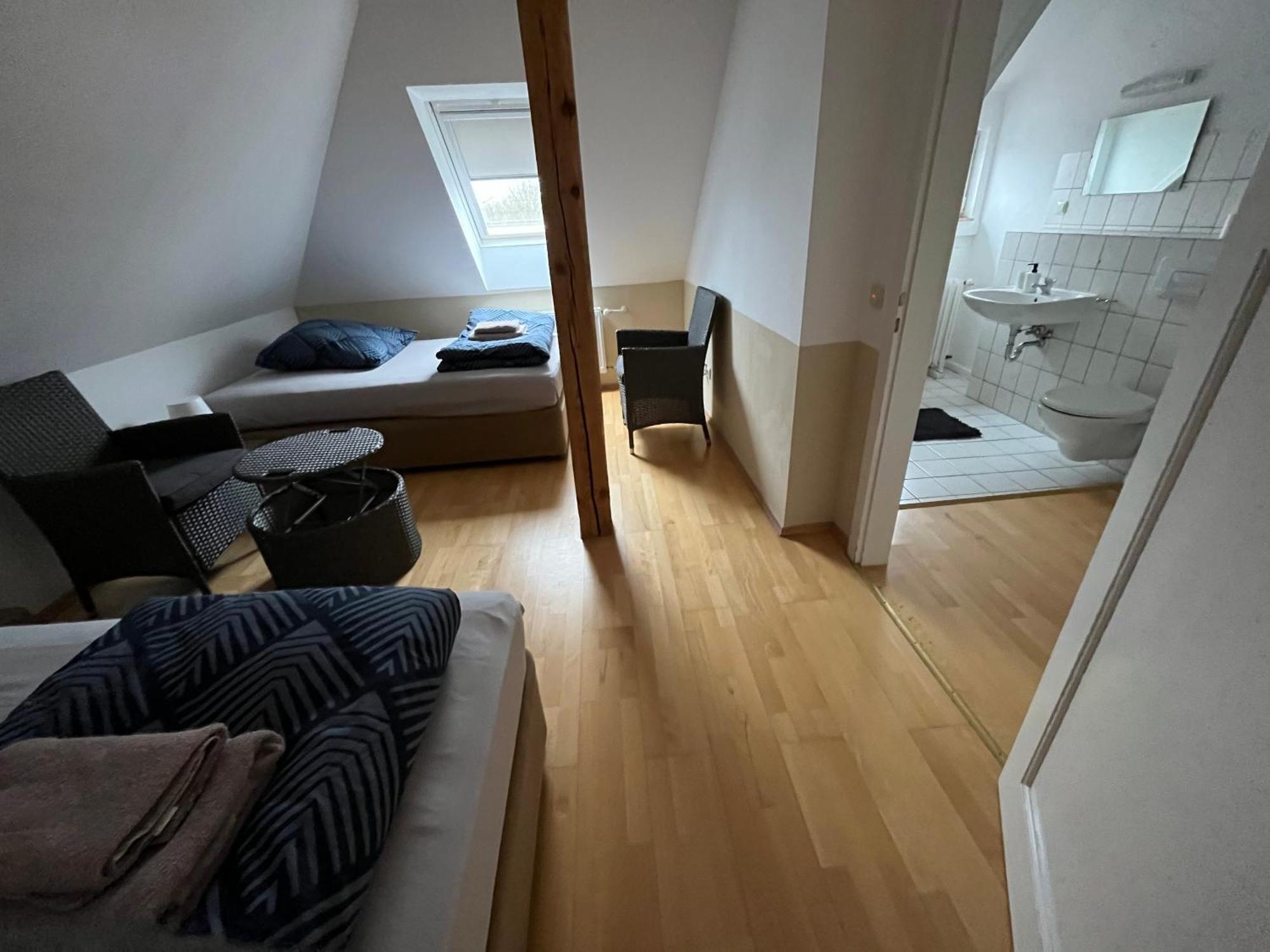 Doppelzimmer-Bad-Kuehlschrank-Tv-19 Meine 外观 照片