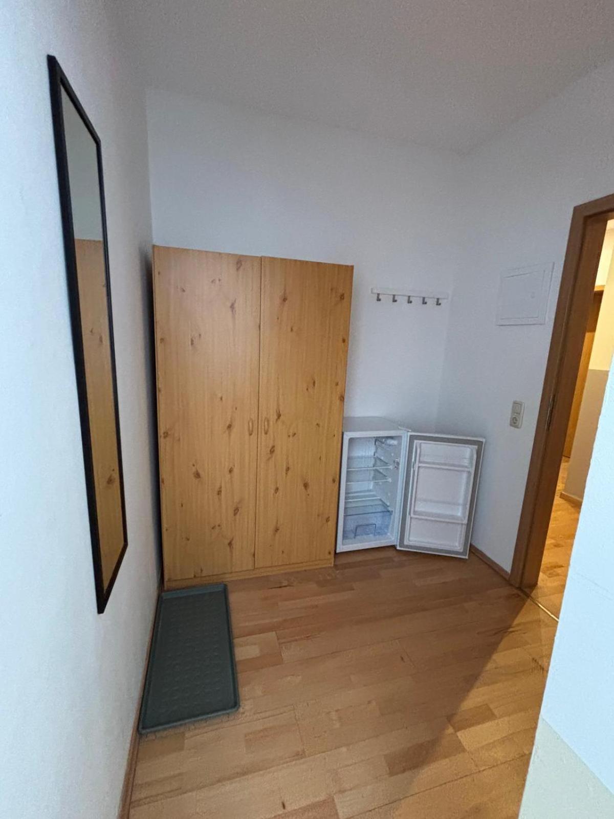 Doppelzimmer-Bad-Kuehlschrank-Tv-19 Meine 外观 照片