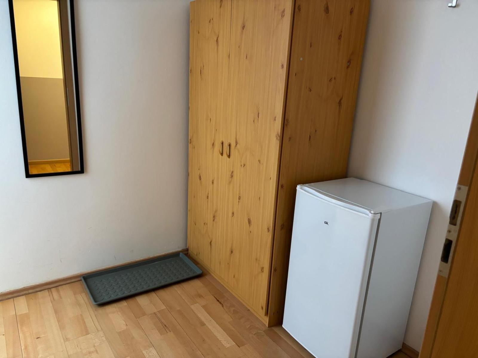 Doppelzimmer-Bad-Kuehlschrank-Tv-19 Meine 外观 照片
